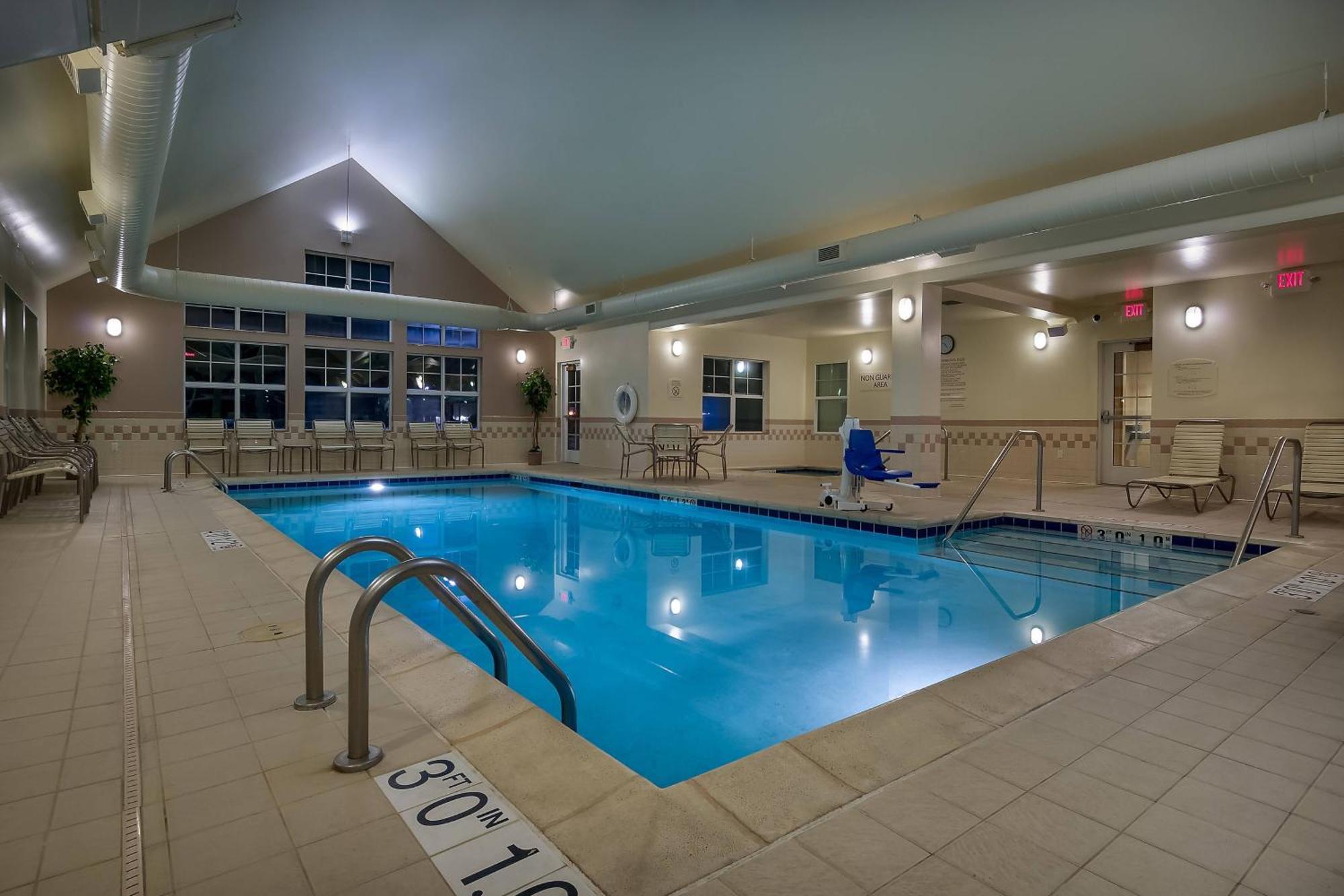 Residence Inn By Marriott Madison West/מידלטון מראה חיצוני תמונה